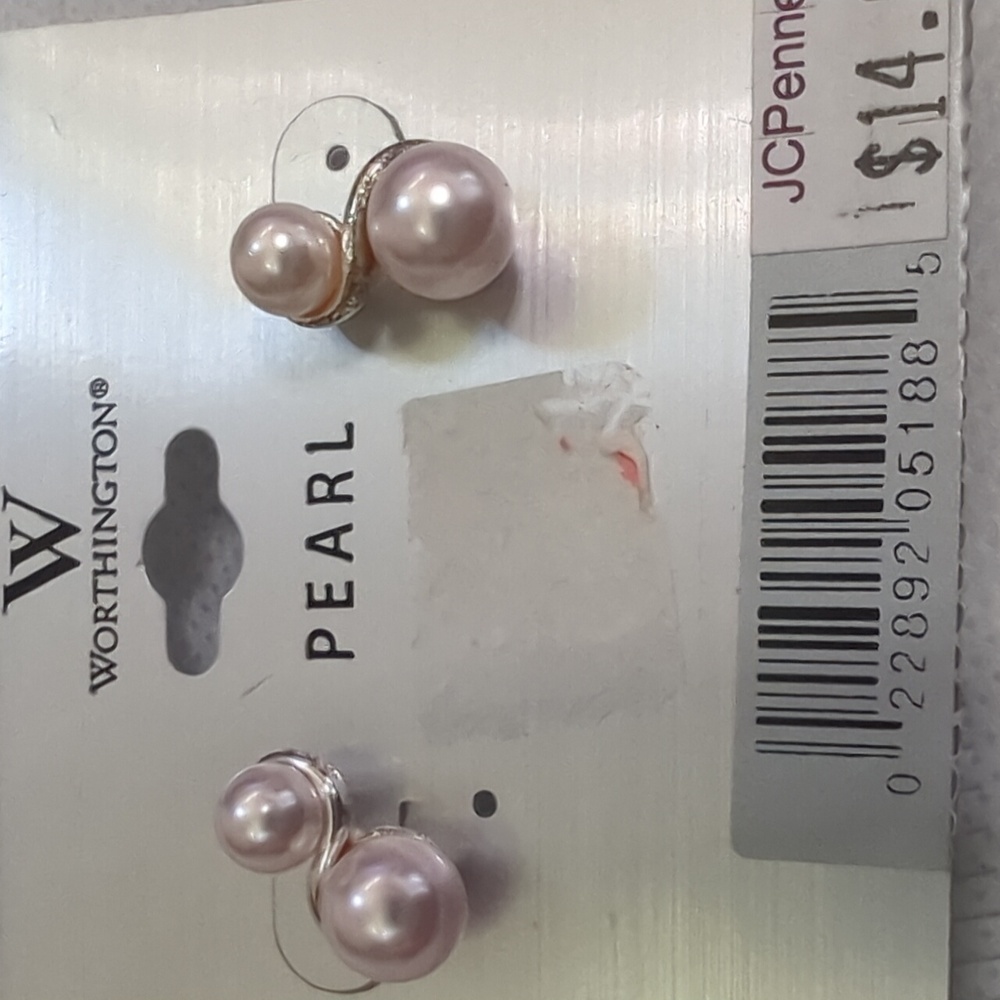 Earrings - Picture 3 of 3